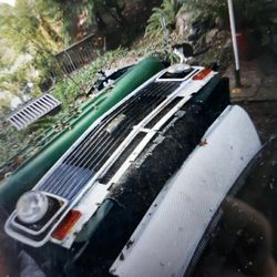 1976 Chevy Van Front End Perfect Condition 