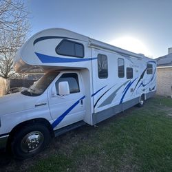 2016 Thor Motor Coach 