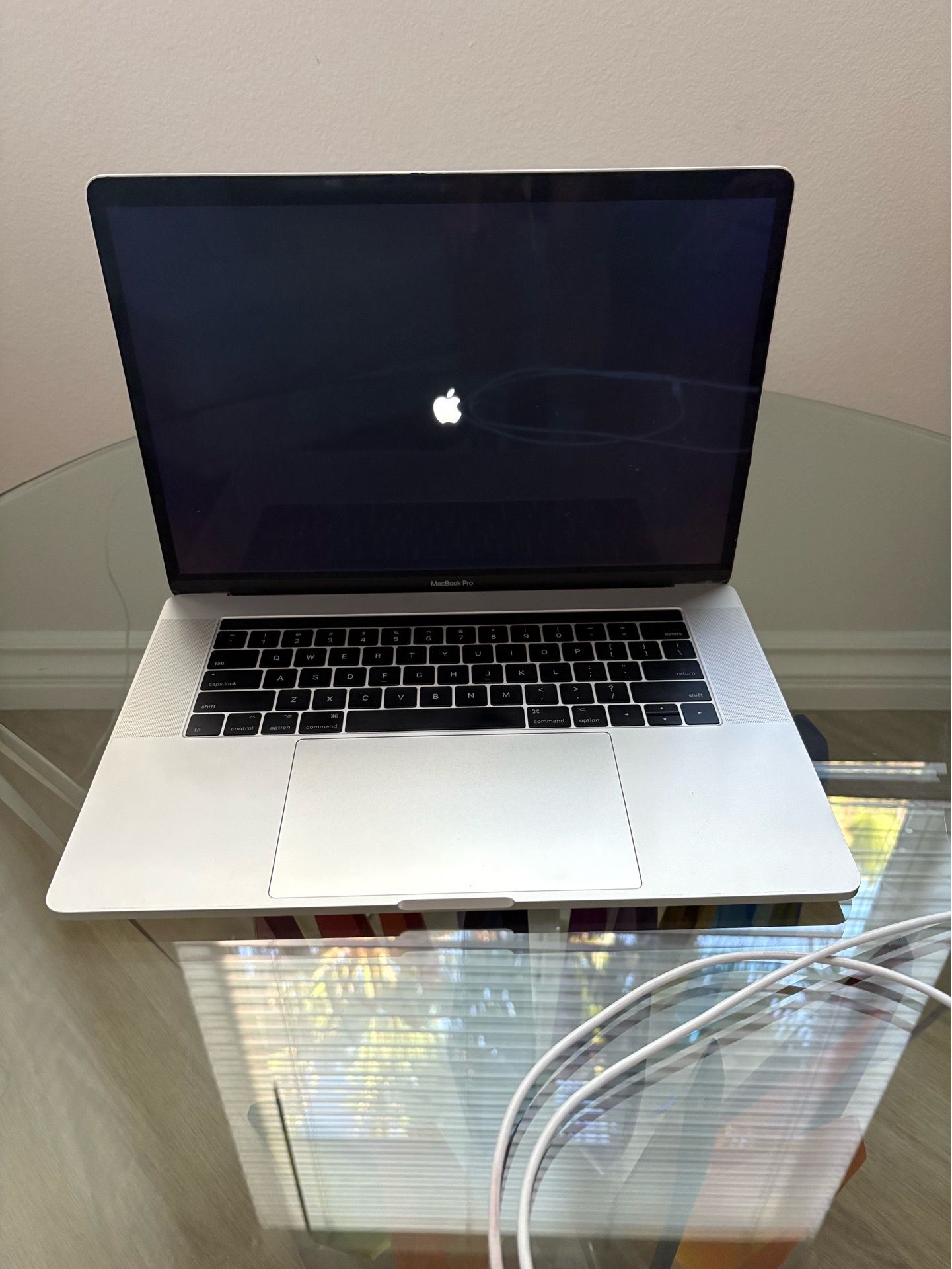 Apple 15-inch Silver Macbook Pro 2016