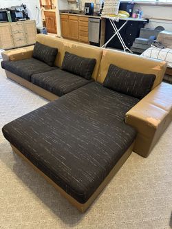 Large Sectional Couch/Sofa