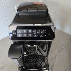 Philips 3200 Series Fully Automatic Expresso Machine With LatteGo Milk