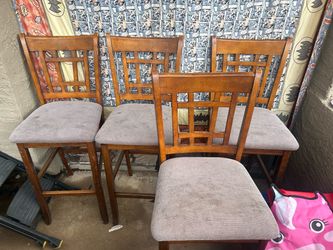 HIGH BAR STOOLS