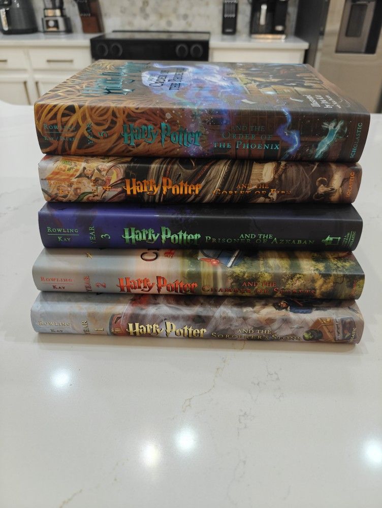 Harry Potter Illustrated Edition New - 5 Books