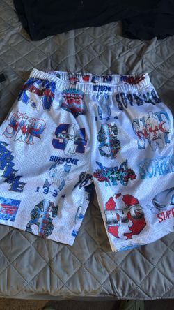 Supreme shorts m