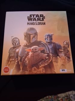 Star Wars Mandalorian Collector Box