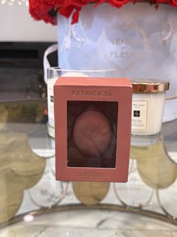 PATRICK TA  Major Skin 5-In-1 Blending Sponge FIRM PRICE