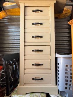 Small off-white 6 small drawer from pier 1 collection