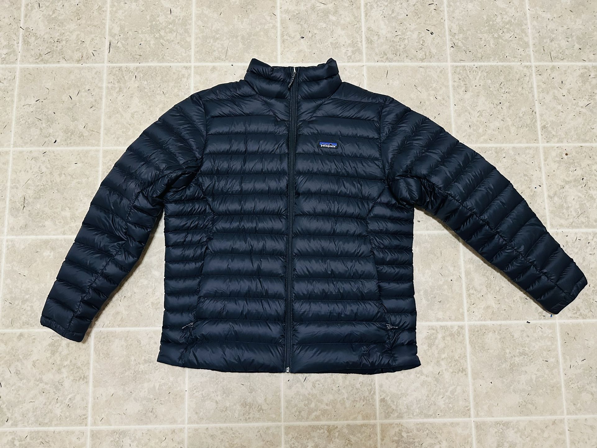 Patagonia Men's Down Sweater Puffer Jacket 84675 Black - Size XL FA24