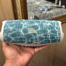 JBL Charge 5