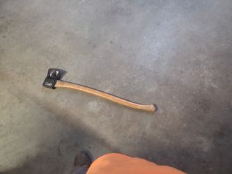 Wood Spitting Ax