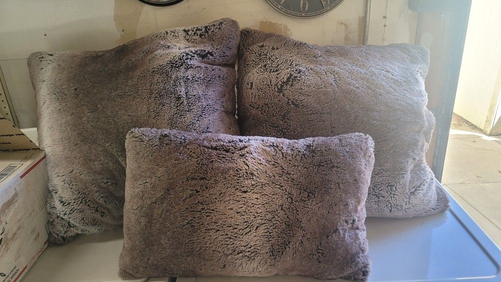 Set Of Decorative Pillows