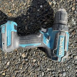 Makita 18V LXT Lithium-Ion Brushless Cordless 1/2 in. Driver-Drill (Tool Only