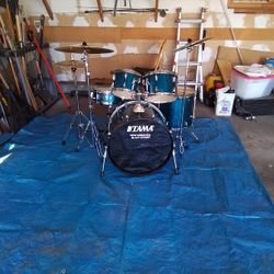 TAMA Imperialstar 5 Piece Drum Kit 3 Cymbals 