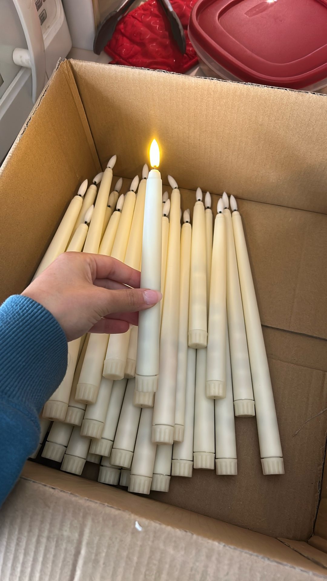 Set of 40 Battery Taper Candles – Warm Flickering Light