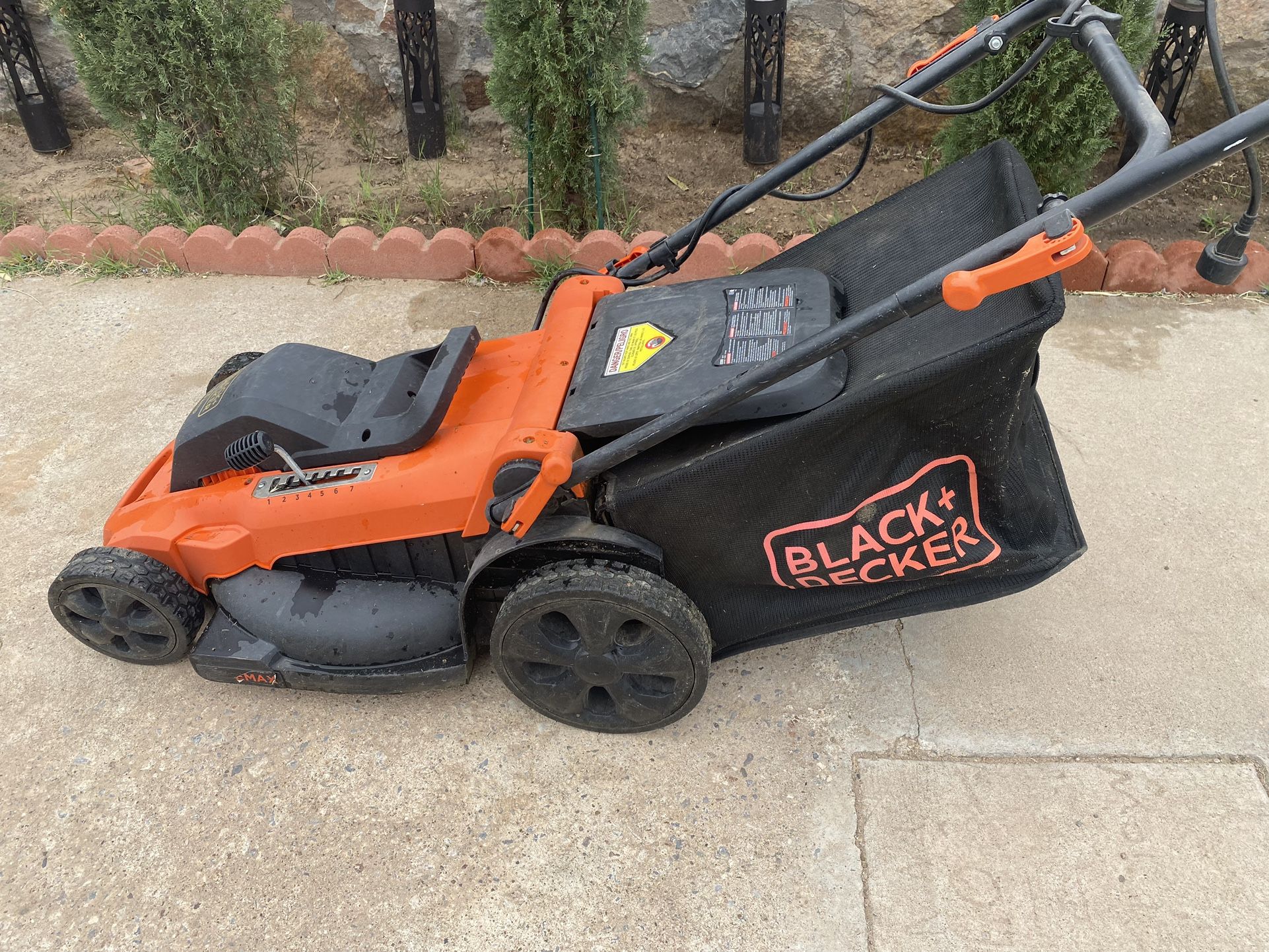 BLACK+DECKER Lawn Mower