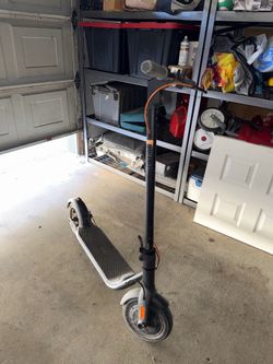 Ninebot E scooter