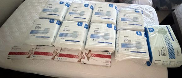 Size L diapers and size L gloves