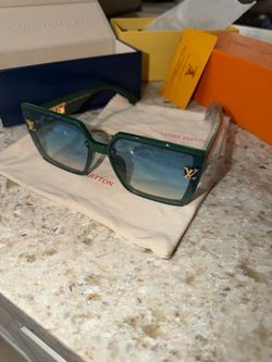 LV Sunglasses Clash Square