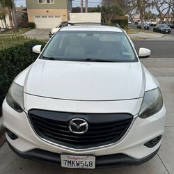 Mazda CX9 2015 (not currently running) selling for parts 