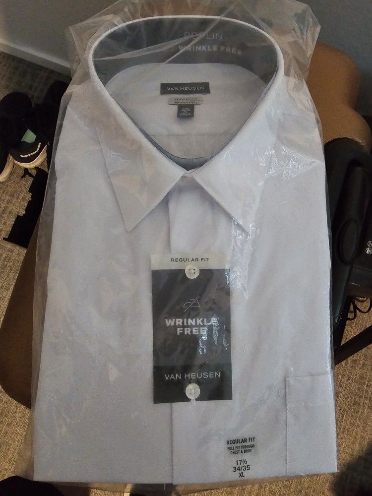 Van Heusen Men's Dress Shirt Regular Fit Poplin Solid 17.5 X 34/35