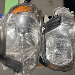 2014 Toyota Tacoma Headlights
