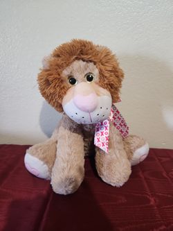 Large plush toy lion 🦁