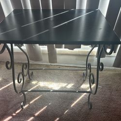 Corner Table