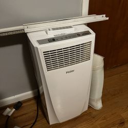 Haier 8,000 BTU Portable AC + Window Kit & Remote (Works Great)