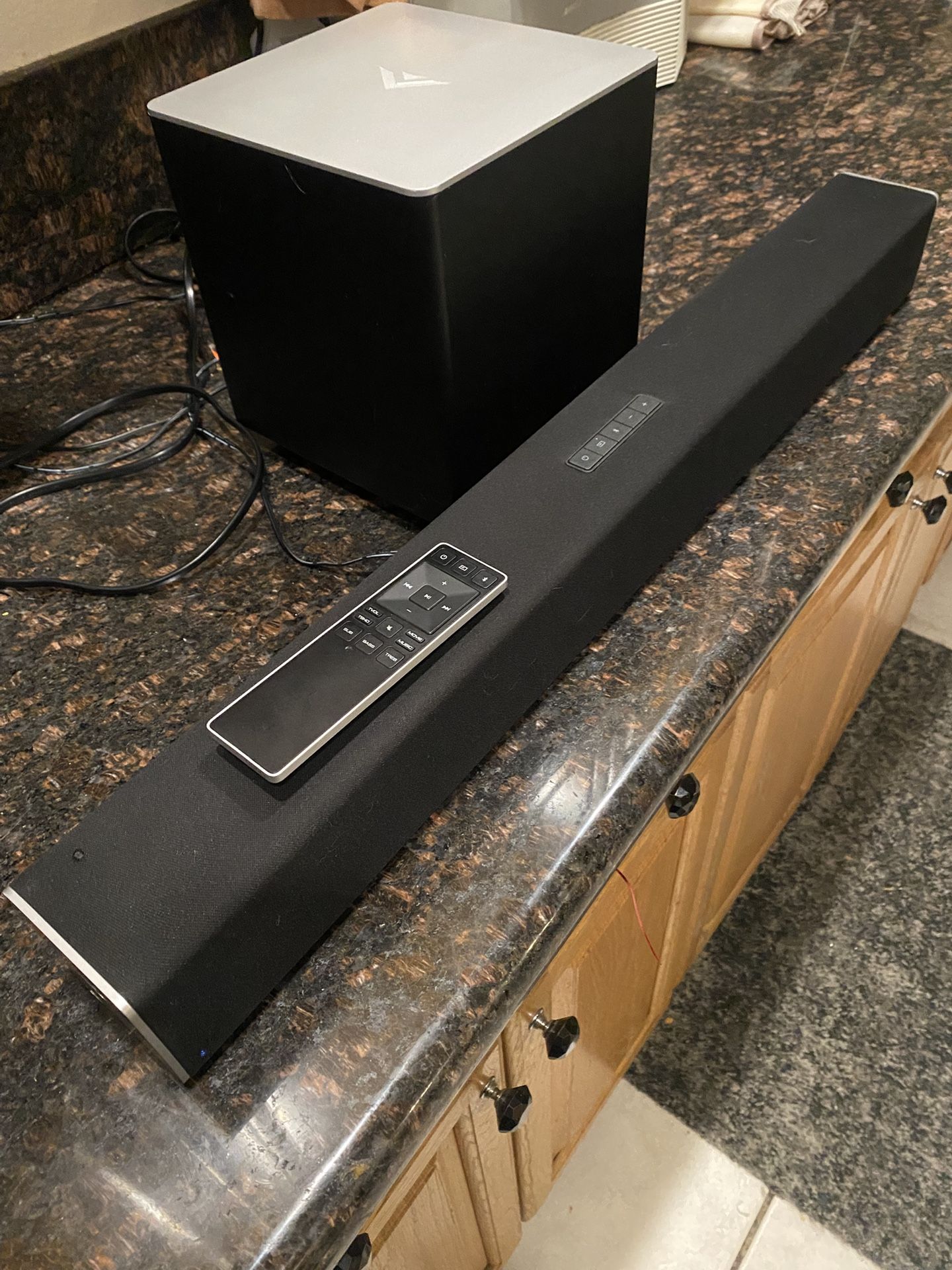 Vizio Soundbar and Subwoofer (Bluetooth)