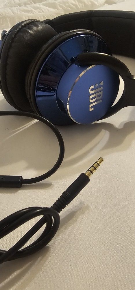 JBL DJ HEADPHONE over Ear BASSLINE