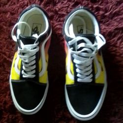 4 Pairs Of Van