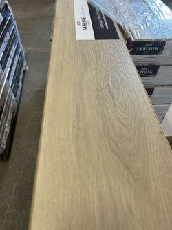 635 Sf Shandon Oak Mohawk Laminate Flooring