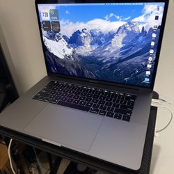 MacBook Pro 15 Inch Intel i9 32GB RAM 1TB SSD
