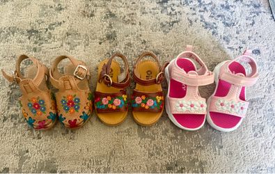 Toddler is girl sandals