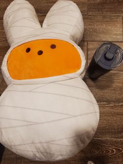 Mommy peeps  for Halloween  or anynight to cuddle with  super cute good  condition