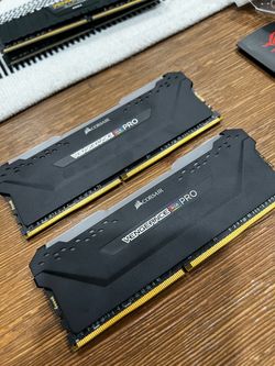 Corsair RAM Vengeance RGB Pro 32 GB (2 x16) DDR4