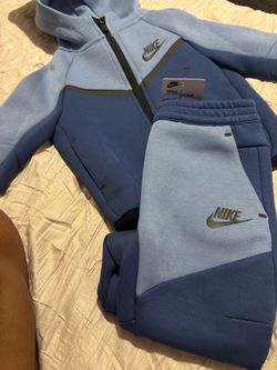 brand new 18m nike tech $80