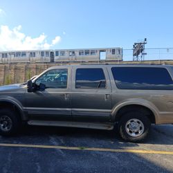 2003 Ford Excursion  V10 4x4