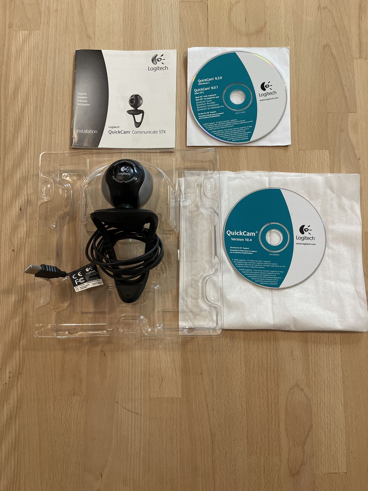 Logitech QuickCam Communicate STX Webcam (Complete w/ Box & Accessories)