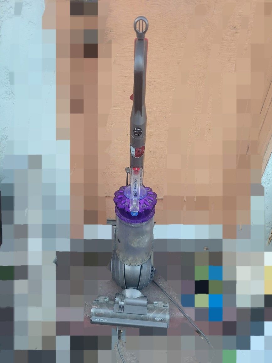DYSON BALL VACCUM DC41