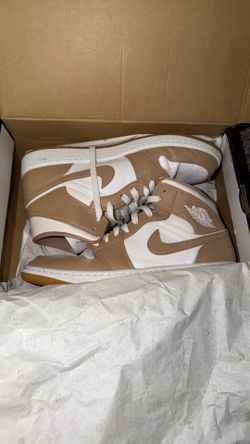 Air Jordan 1 mid