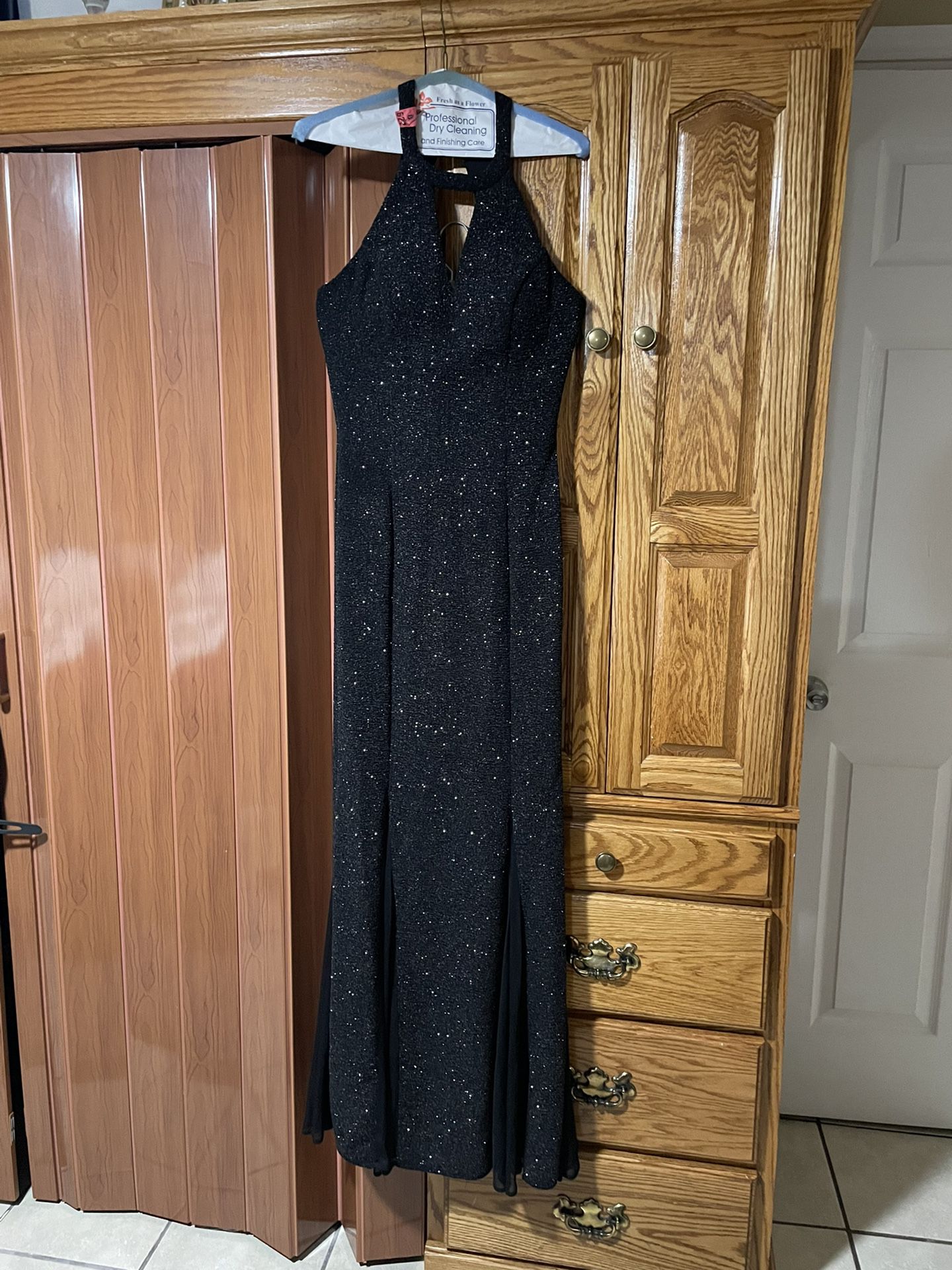 Night Way Black Elegant Long Dress Size 4