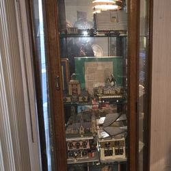 Curio Cabinet 3 Viewing Sides