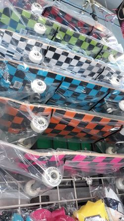 PATINETAS  DE MADERA/ WOODEN SKATEBOARDS