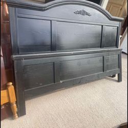 🥰🎁KING  SIZE BED FRAME- BLACK COLOR 🥰🎁