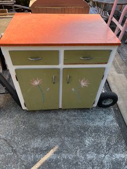 Kitchen island cabinet