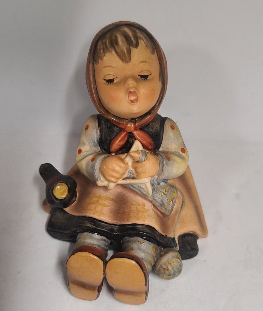 Beautiful Vintage Hummel Figurine " Happy Pastime "