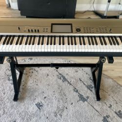 Korg Krome EX 88 Keyboard Workstation + Heavy Duty Stand – Excellent Condition