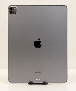 Apple iPad Pro 12.9-inch 1TB M2 + Apple Pencil, Cover & Carry Case