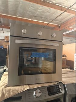 GAS single wall oven convection empava w 24”